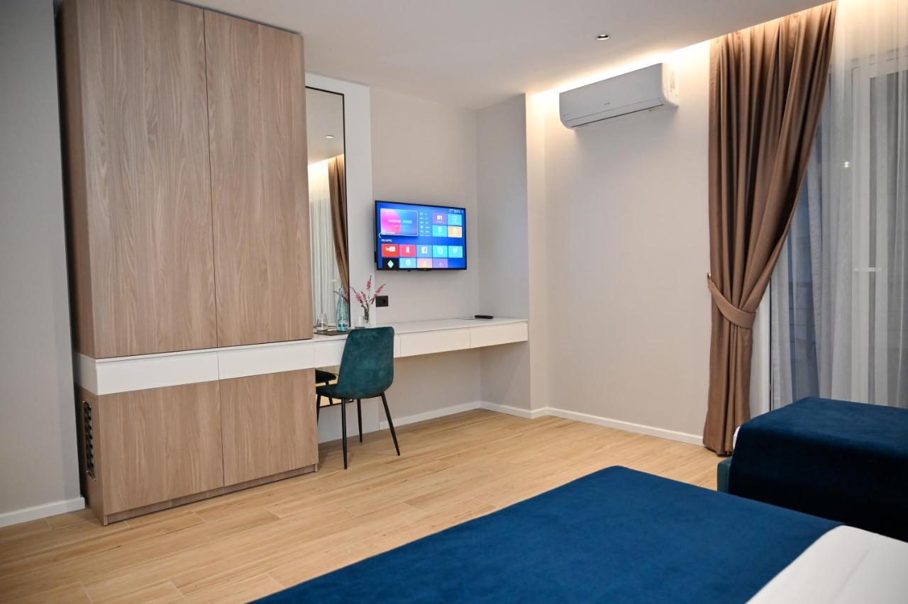 Hotel Vino Durres Exterior photo